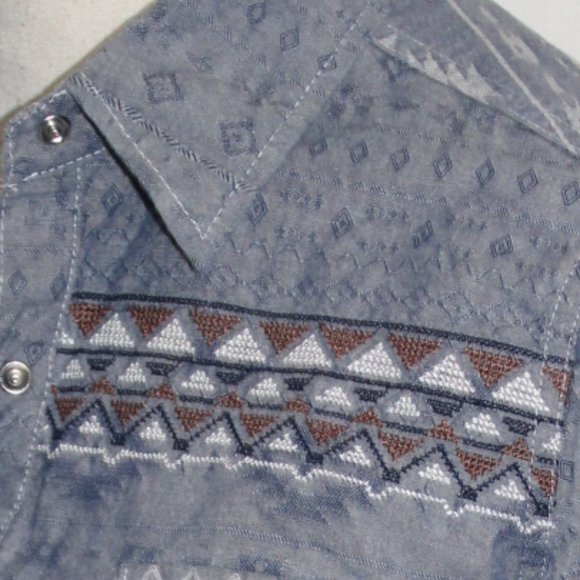 Adiktd Embroidered Western Pearl Snap Shirt Size Small - Picture 3 of 12